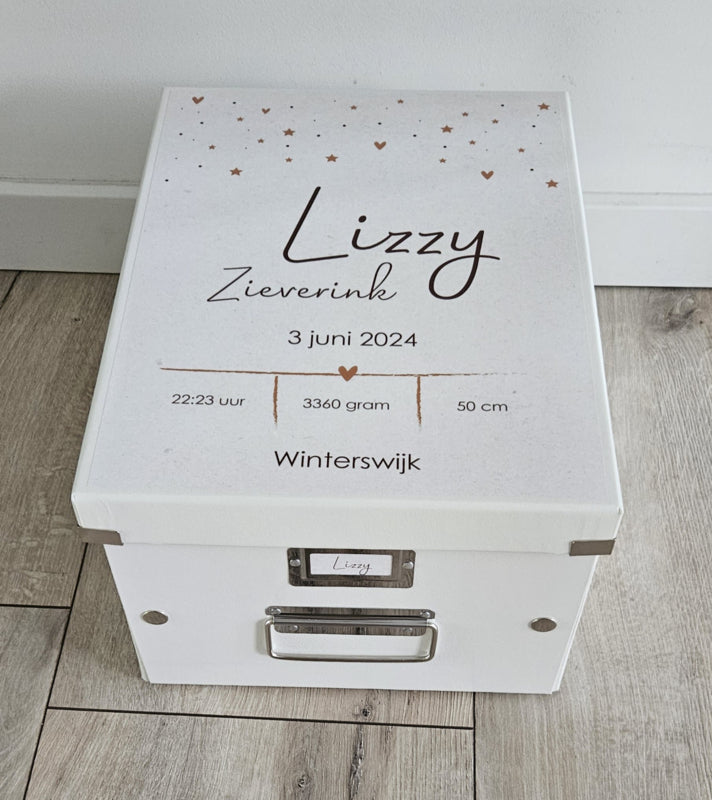 Bewaardoos met geboortegegevens -Hartjes en Sterretjes