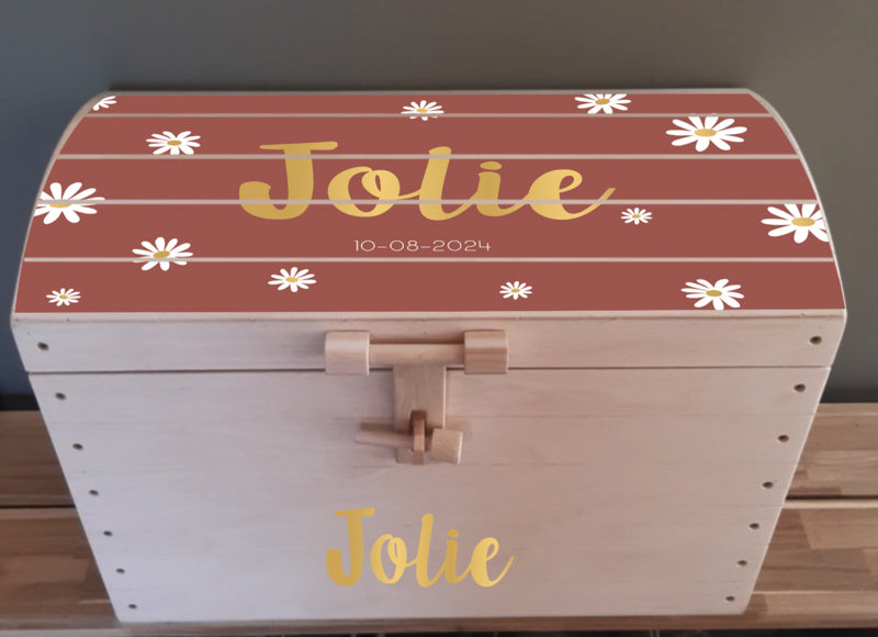 Naturel houten speelgoedkist met naam 'Madeliefjes'