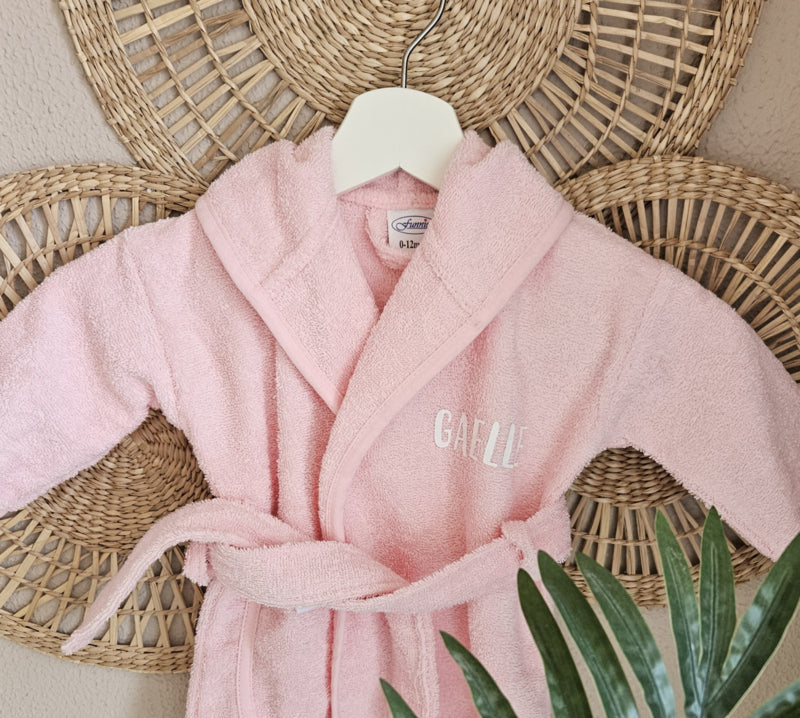 Badjas met naam 'licht roze' 0-12 maanden