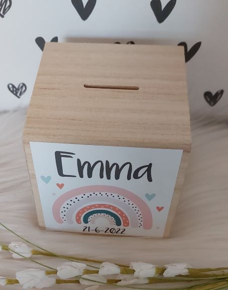 houten spaarpot met naam regenboog roze