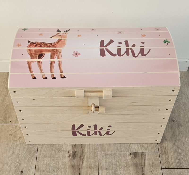 Naturel houten speelgoedkist met naam 'Hertje'