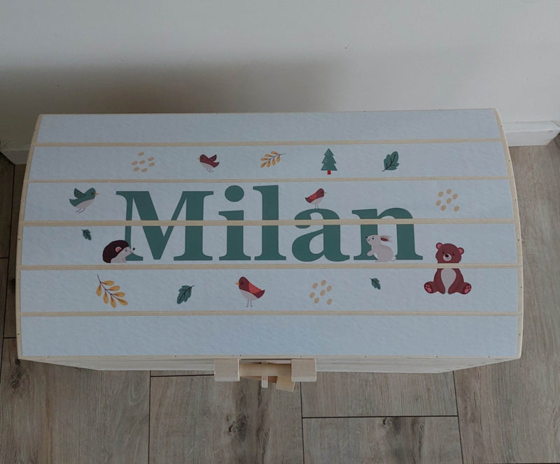 Naturel houten speelgoedkist met naam 'Het Bos'