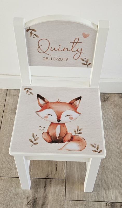 Stoeltje met naam en schattig vosje