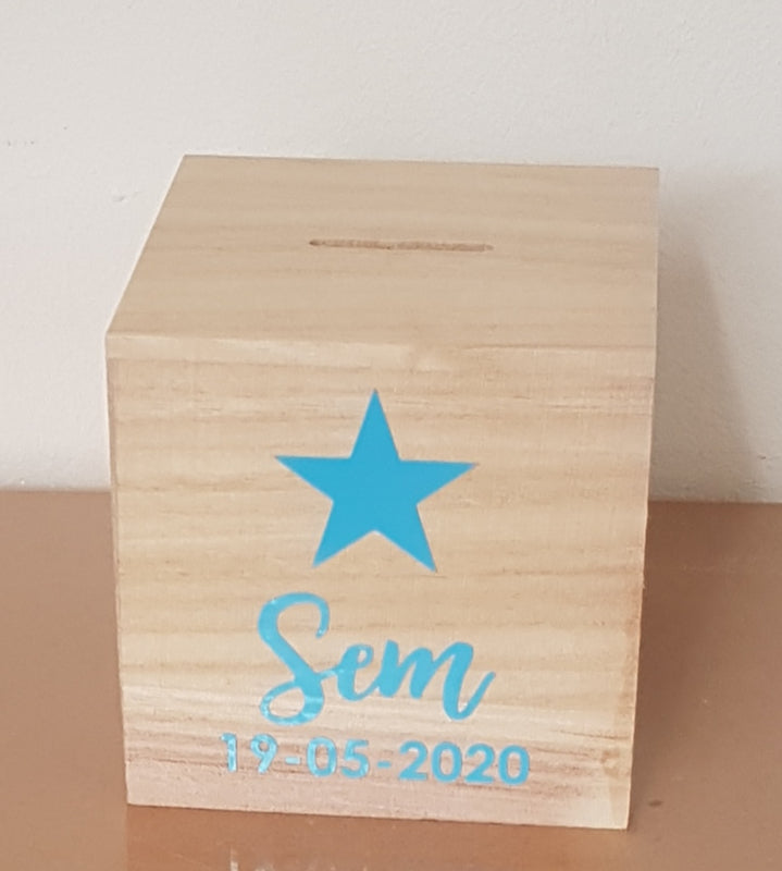 houten spaarpot met naam en ster