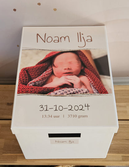 Geboortedoos met naam, foto en geboortegegevens-nougat
