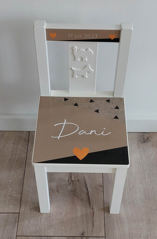Stoeltje met naam en Vlakken
