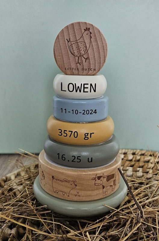 Little Dutch Little Farm tuimelring piramide met naam