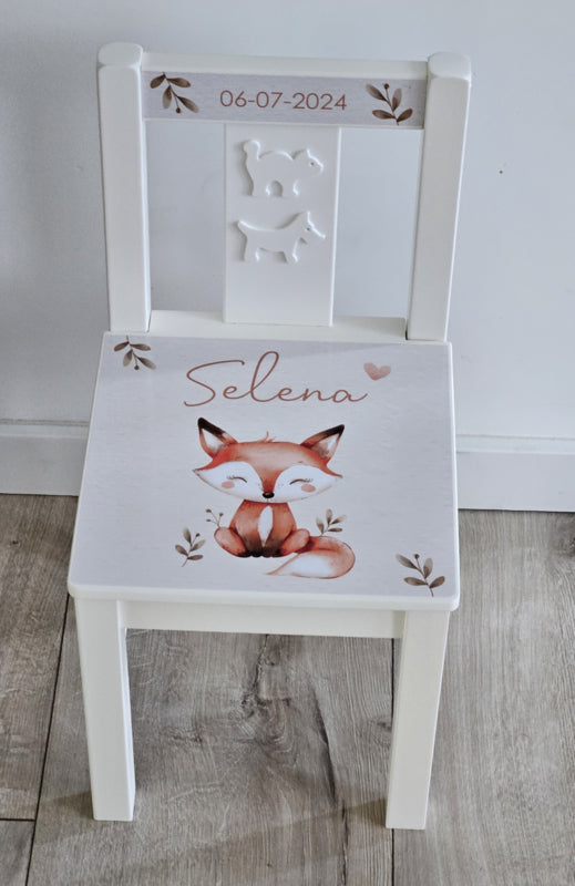 Stoeltje met naam en schattig vosje