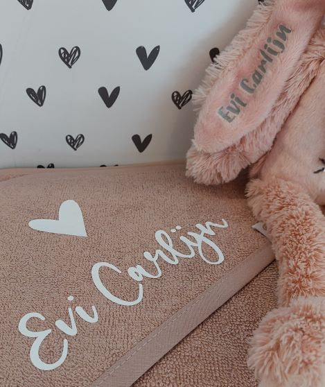 Badcape pinkstone , knuffel Happy Horse met naam