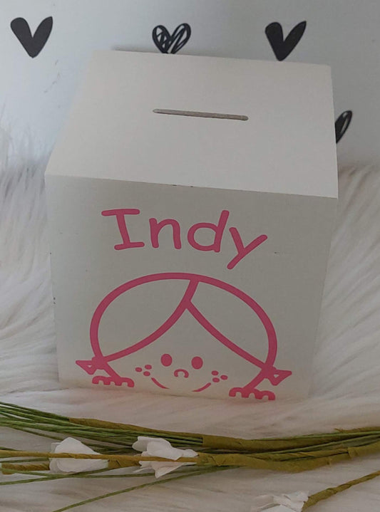 houten spaarpot met naam en meisjeshoofdje