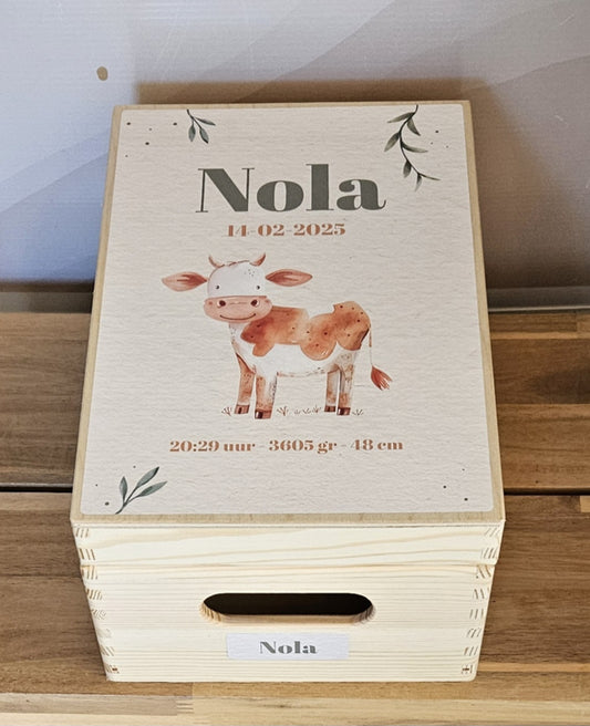 Houten herinneringskist met naam Koe