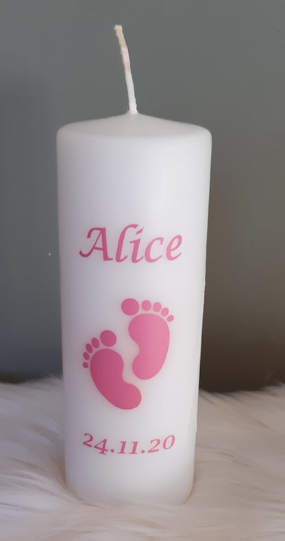 Doop- of geboortekaars met naam Voetjes meisje