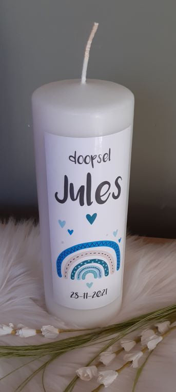 Doop- of geboortekaars met naam Regenboog blauw