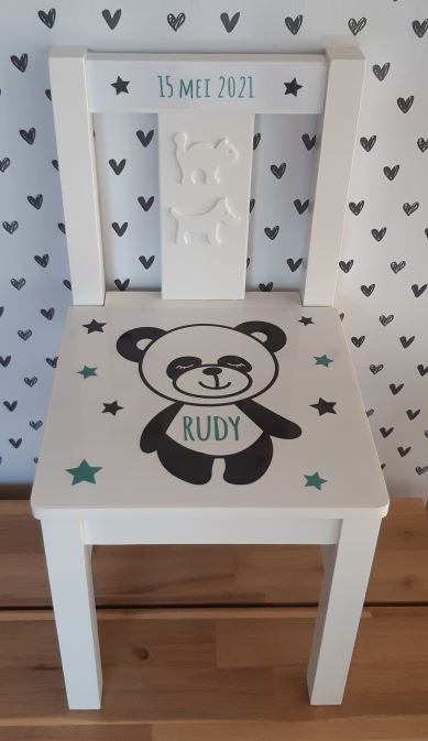 Stoeltje met naam en Panda