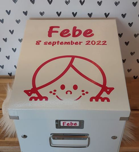 Bewaardoos  met naam en Meisjehoofd