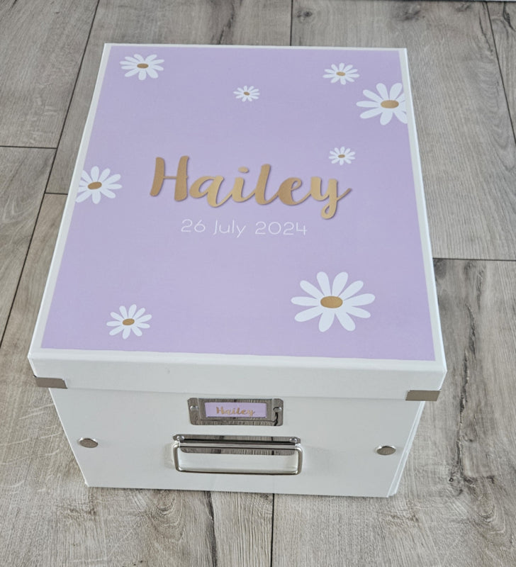 Bewaardoos met naam  Madeliefjes div. kleuren