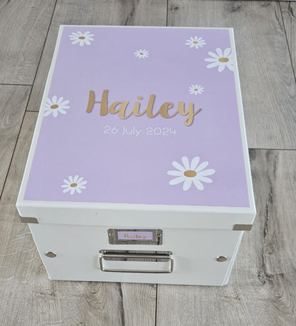 Bewaardoos met naam  Madeliefjes div. kleuren